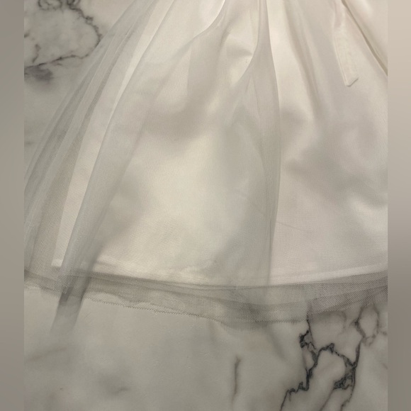 Girls size 10 flower girl or first communion dress made by Newberry - Picture 15 of 16